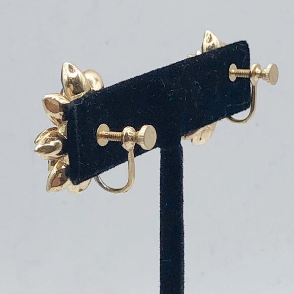 Vintage Purple Floral Screw Back Earrings + Bonus Brooch (Needs Repair) - Picture 14 of 14